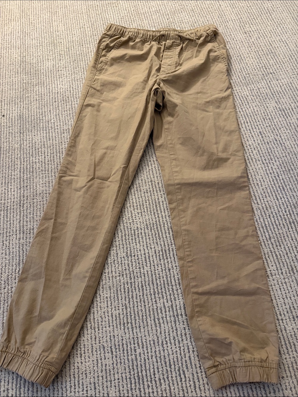 Gap boy’s drawstring  Chino Jogger Pants - Khaki size 14-16